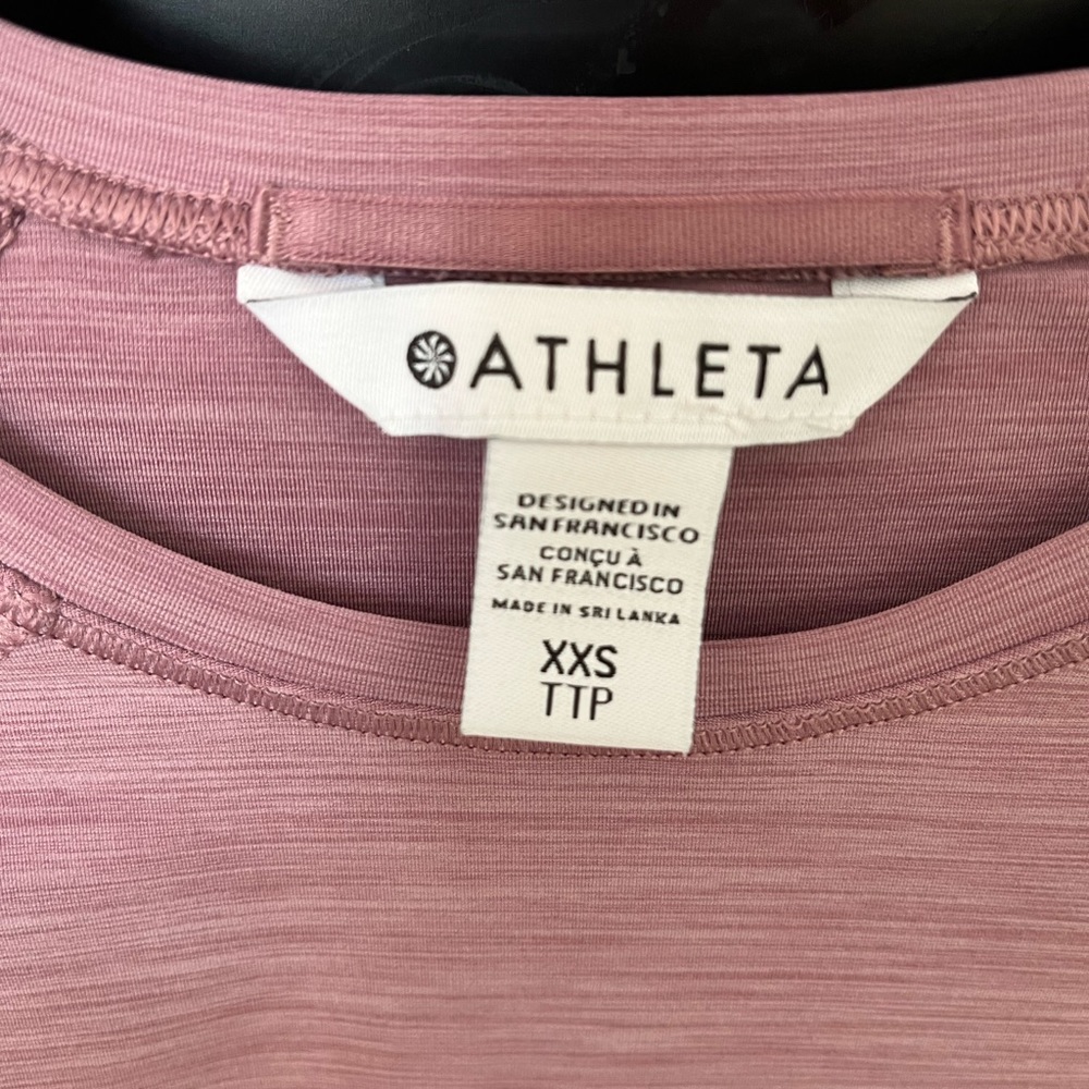 Athleta dry fit shirt